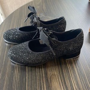 Size 1 little girls black sparkly Bloch tap shoes